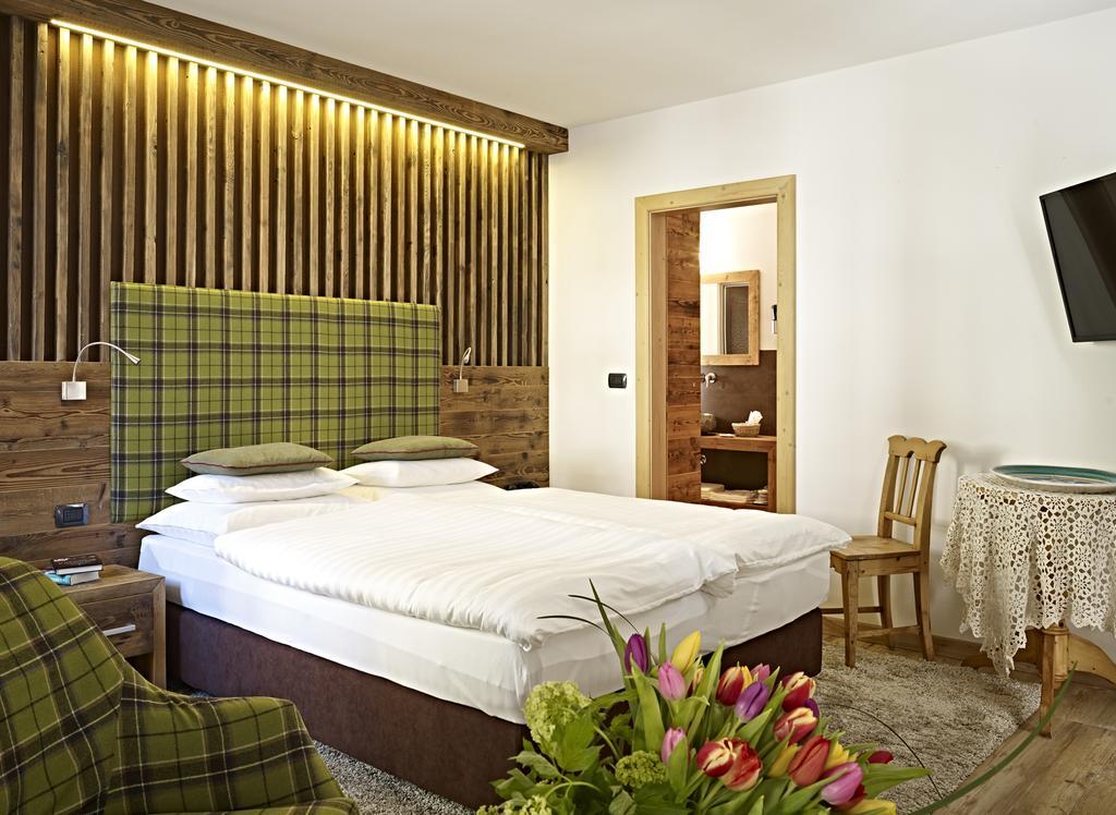 Ciasa Mancin Suite-Apartments Moena Værelse billede